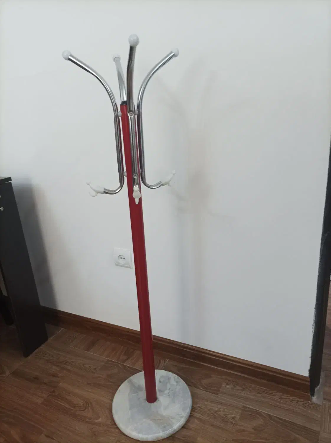 رخت آویز ایستاده کودک|بندرخت و رخت‌آویز|کرمانشاه, |دیوار