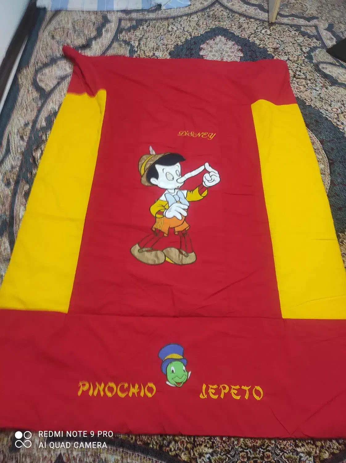 پادری وروتختی|فرش|آران و بیدگل, |دیوار