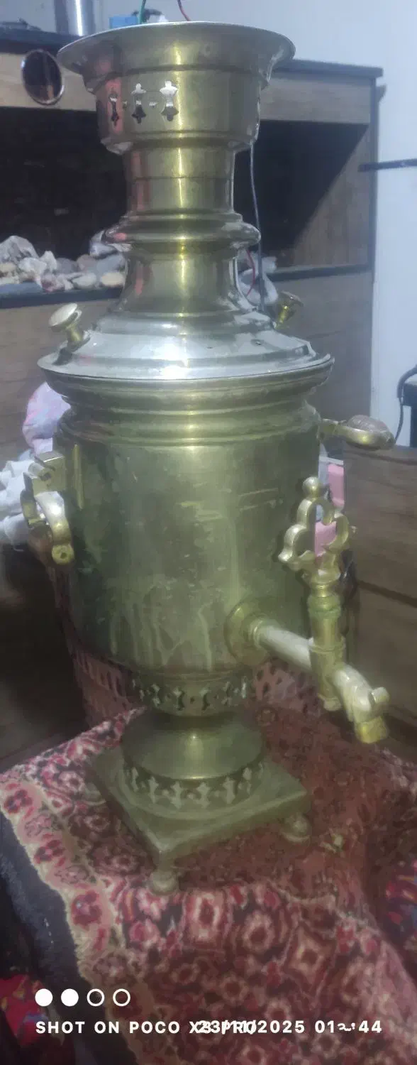 سماورذغالی ورشو قدمت قاجار|کلکسیون اشیاء عتیقه|سیرجان, |دیوار