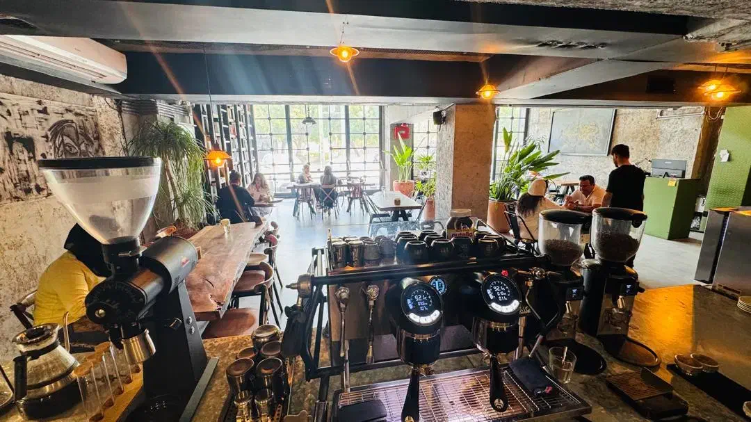 استخدام باریستا|استخدام خدمات فروشگاه و رستوران|بندرعباس, |دیوار