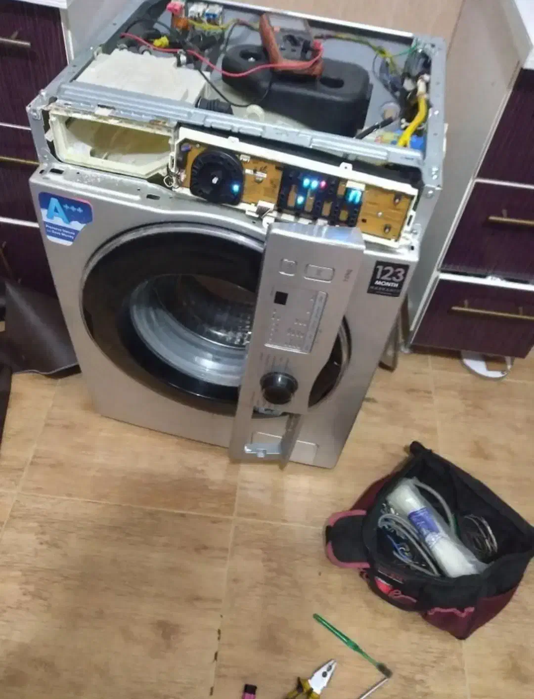 تعمیر،تعمیرات انواع لباسشویی در منزل با یک تماس|خدمات پیشه و مهارت|قزوین, |دیوار