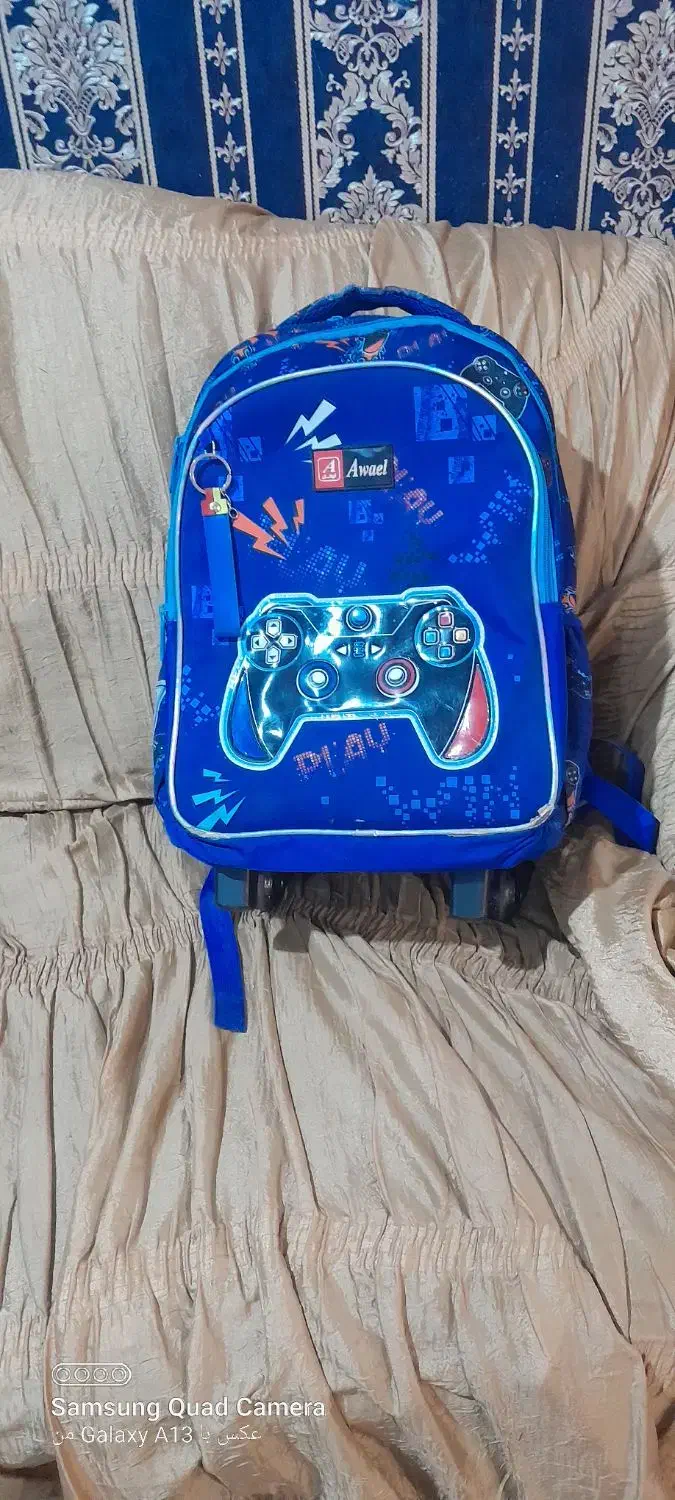 کیف مدرسه چرخ دار|کیف، کفش، کمربند|اهواز, پردیس دو|دیوار