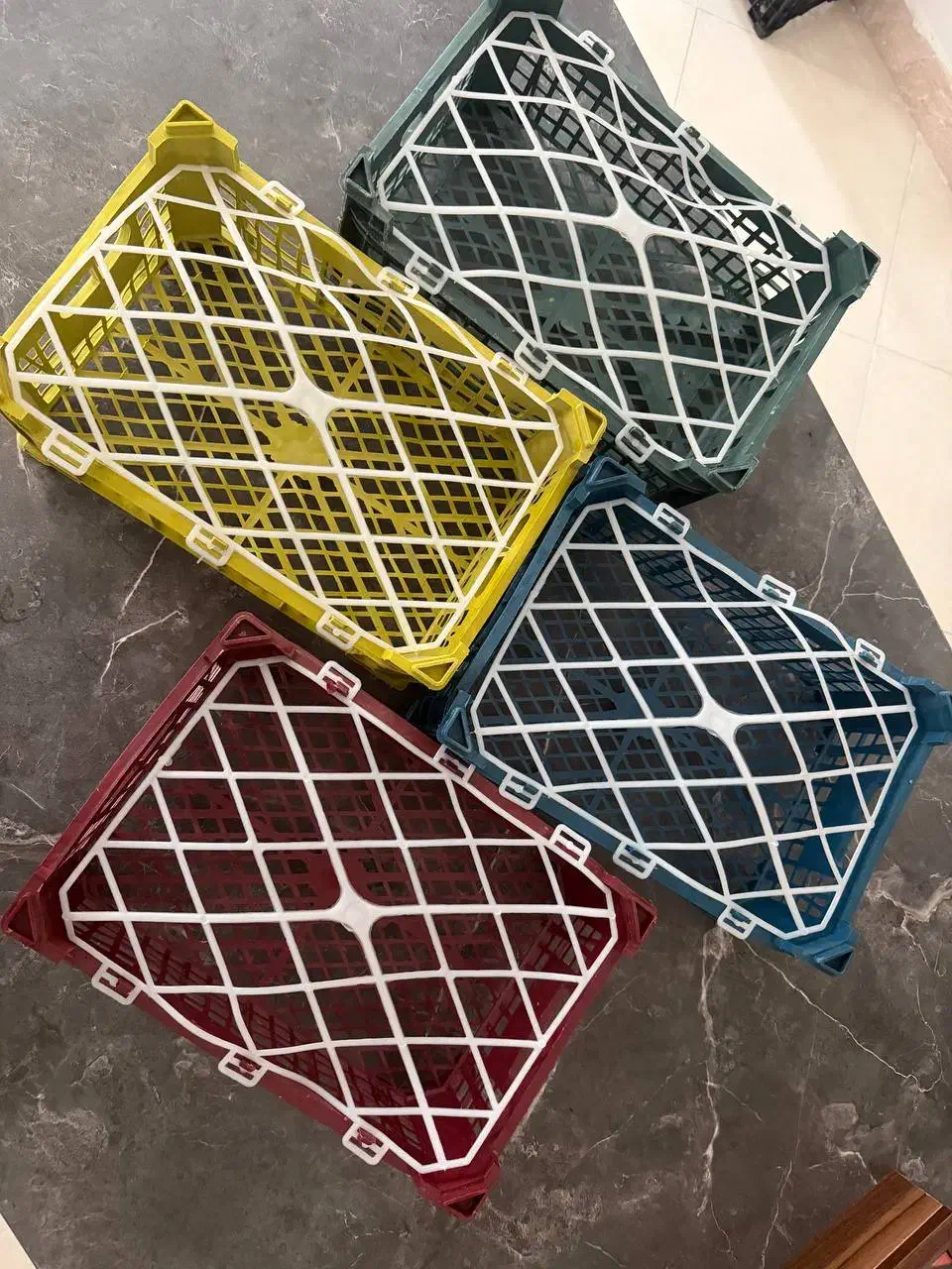 فروش مستقیم از مجموعه|ظروف نگهدارنده، پلاستیکی، یکبارمصرف|هشتگرد, هشتگرد قدیم|دیوار