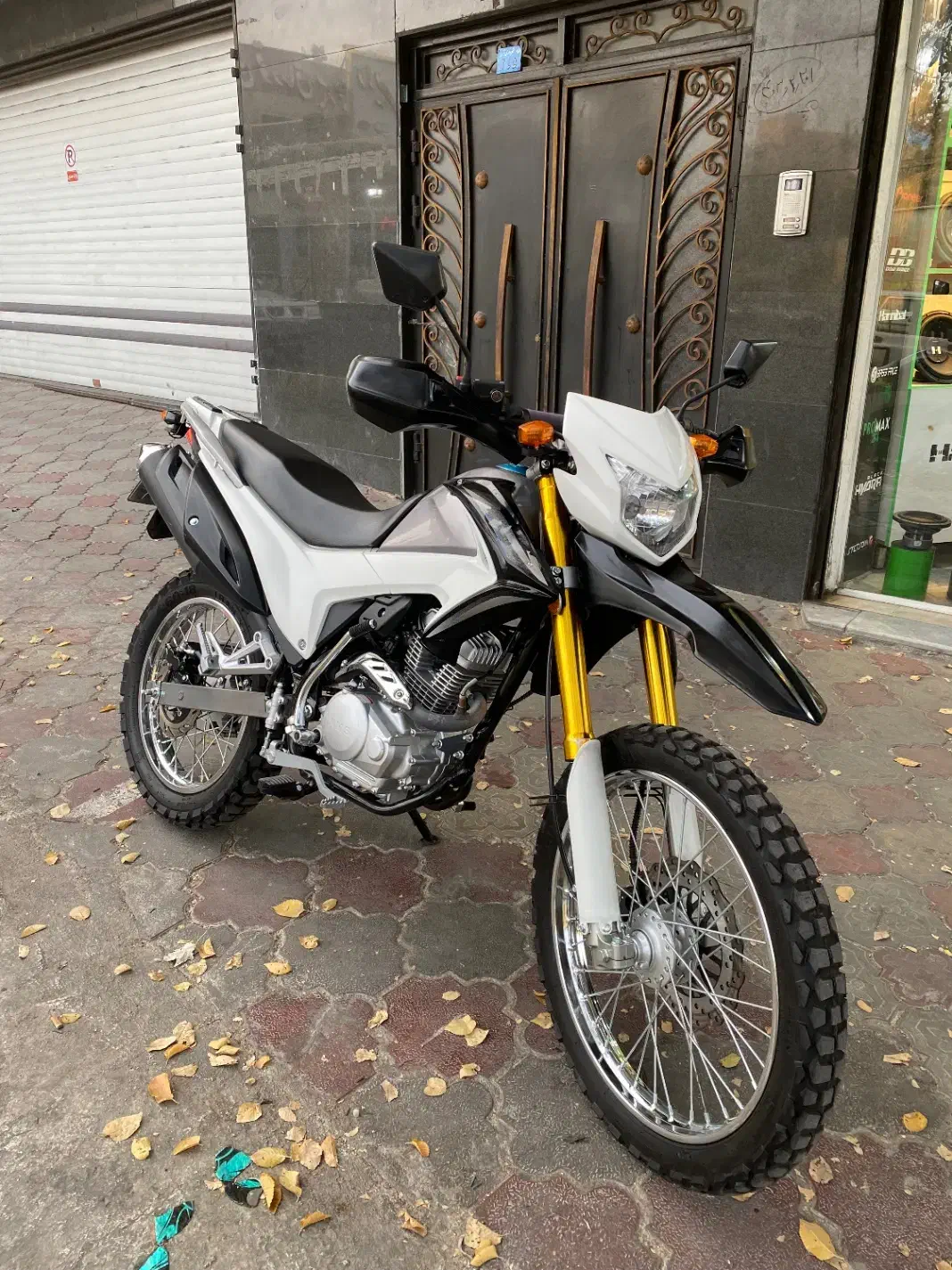 موتور پرواز پرشی ۲۰۰|موتورسیکلت|تبریز, |دیوار