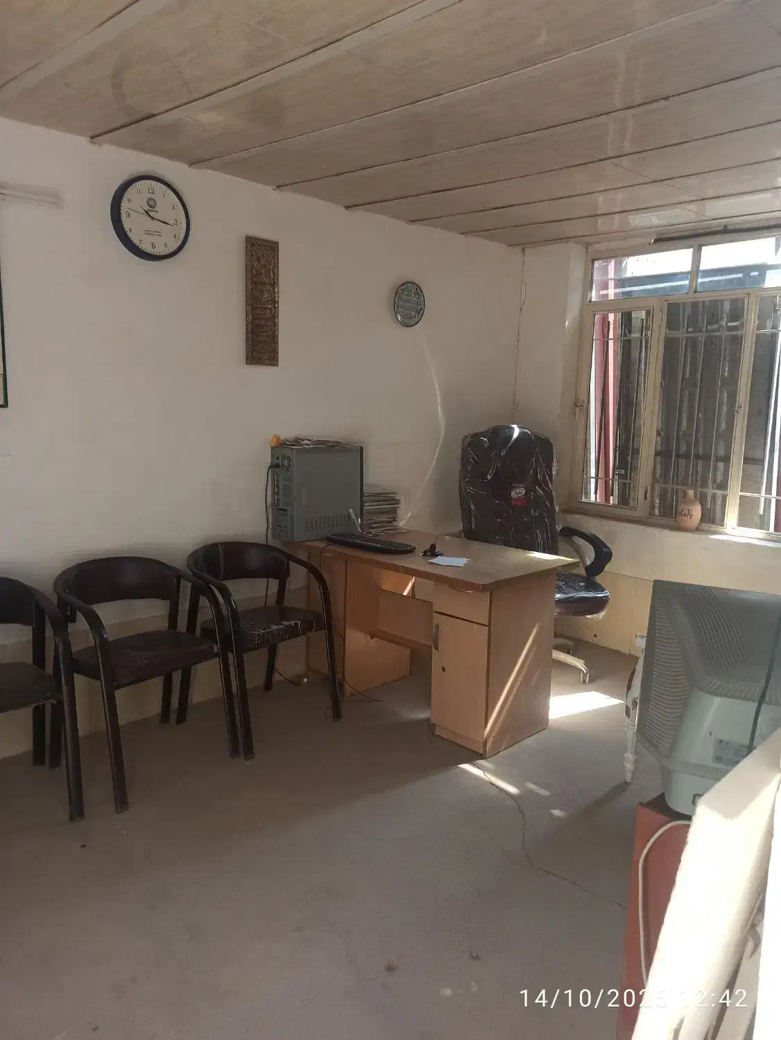 سوله ۲۰۰متری میبدمیدان گلها روبروپمپ بنزین|اجارهٔ مغازه و غرفه|میبد, |دیوار