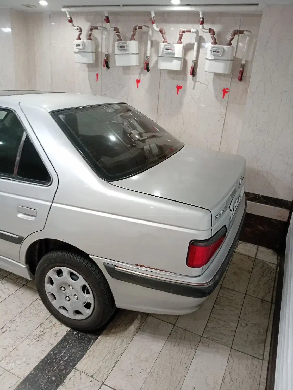 پرشیا مدل ۸۲ بی رنگ میباشد  داخل چت پیام بدید|خودرو سواری و وانت|تهران, هاشمی|دیوار