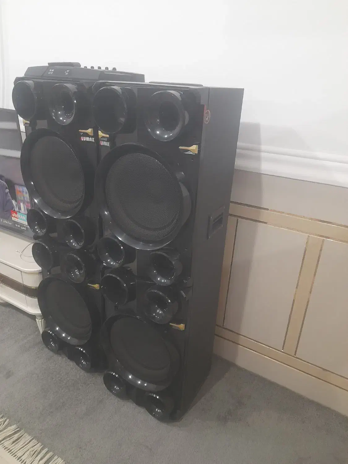 اسپیکر فوق حرفه ایی با کیفیت بالا و دارای رقص نور|سیستم صوتی خانگی|زابل, |دیوار