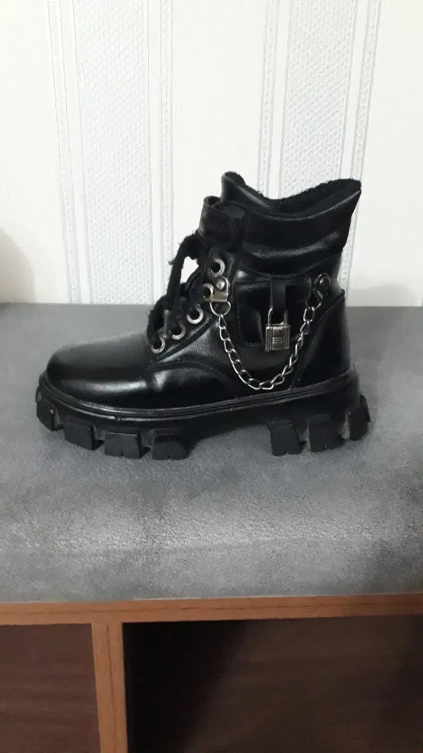 بوت بچگانه.سایز ۲۶.مناسب ۴و۵ سال.نو|کفش و لباس بچه|یزد, |دیوار