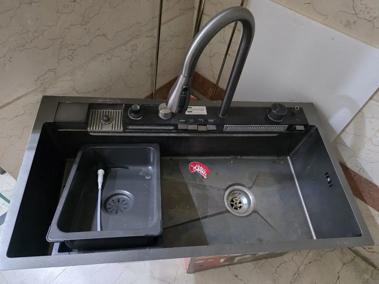 سینگ تو کار|آب‌چکان و نظم‌دهنده ظروف|ری, دولت‌آباد|دیوار