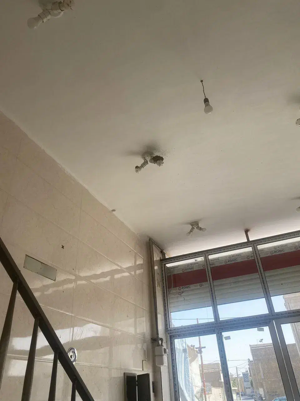 اجاره مغازه دوطبقه سوئیت دار|اجارهٔ مغازه و غرفه|خمینیشهر, |دیوار