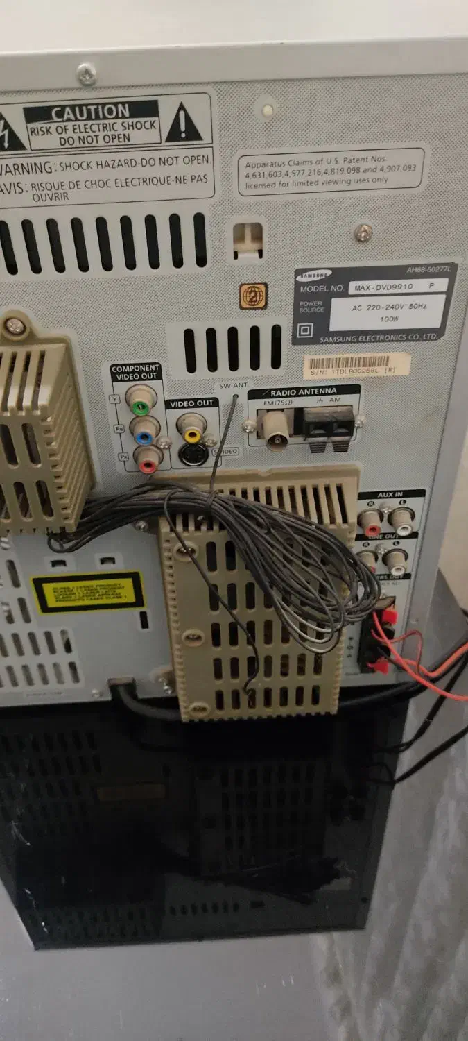 یک عدد دی وی دی کاملا سالم درحد|پخشکننده DVD و ویدیو|رشت, دخانیات|دیوار