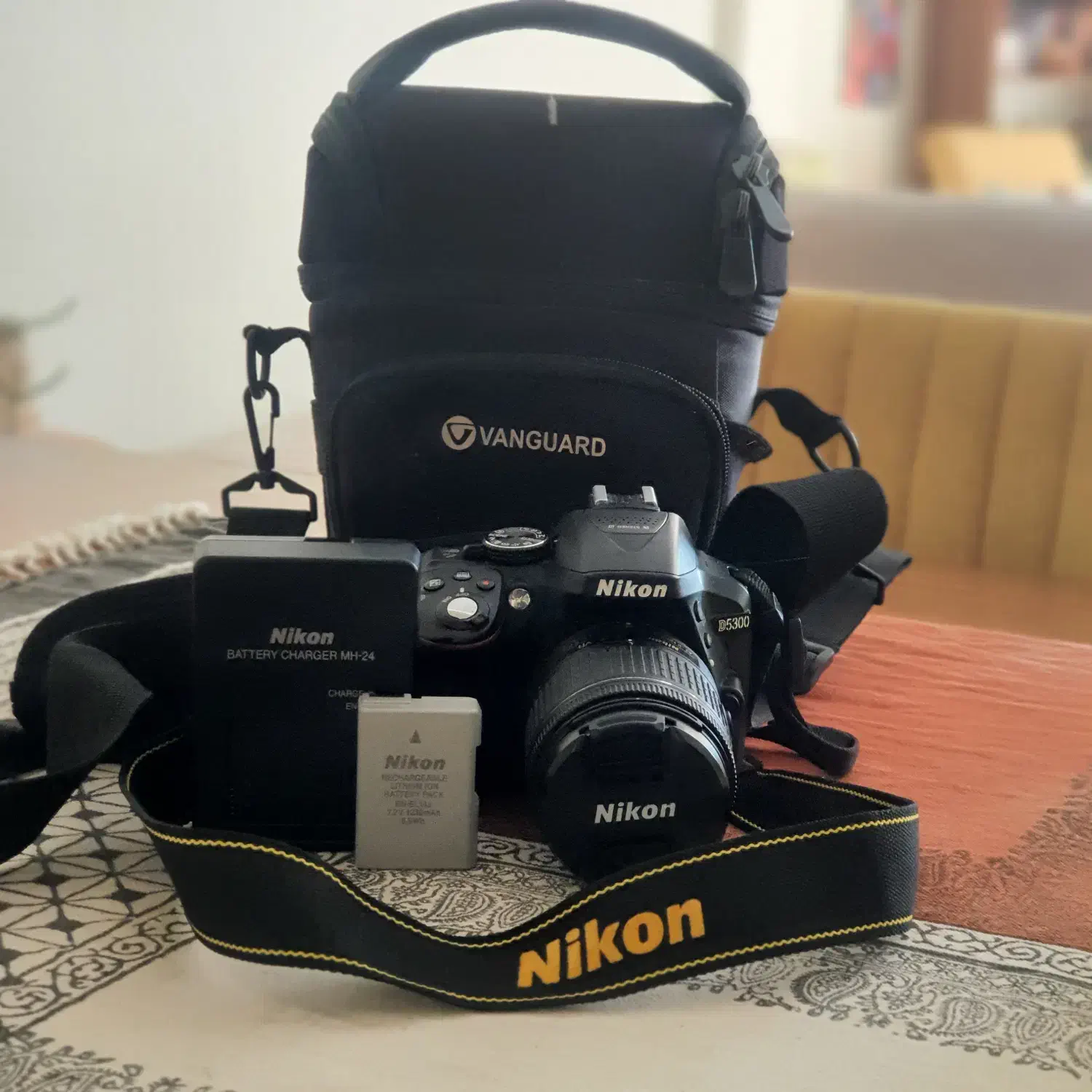فروش دوربین عکاسی nikon D5300 همراه با انز55 mm|دوربین عکاسی و فیلم‌برداری|تهران, خواجه نصیر طوسی|دیوار