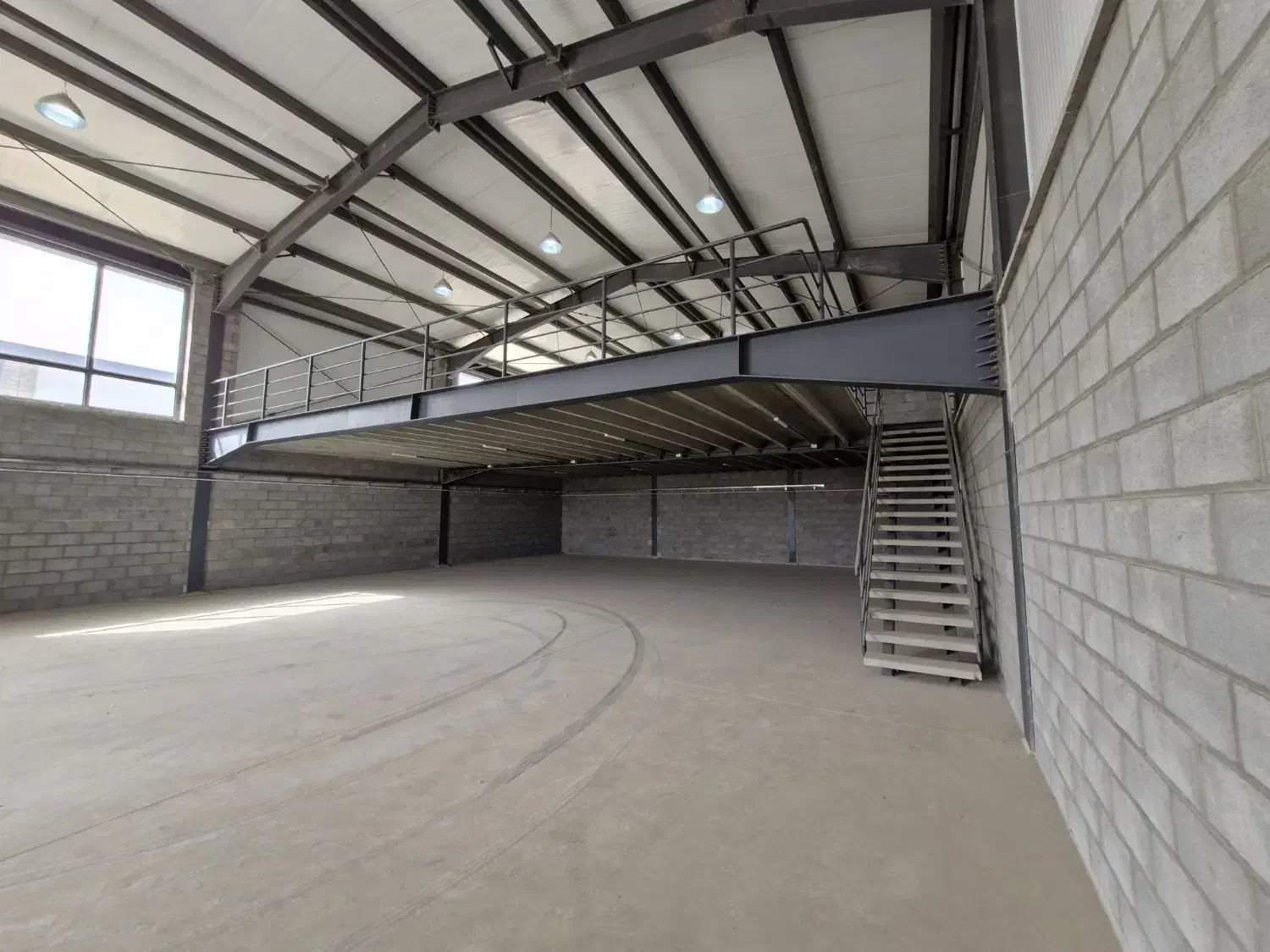 اجاره سوله کارگاهی ۳۰۰ متری شنزار|اجارهٔ دفتر صنعتی، کشاورزی، تجاری|شریفآباد, |دیوار