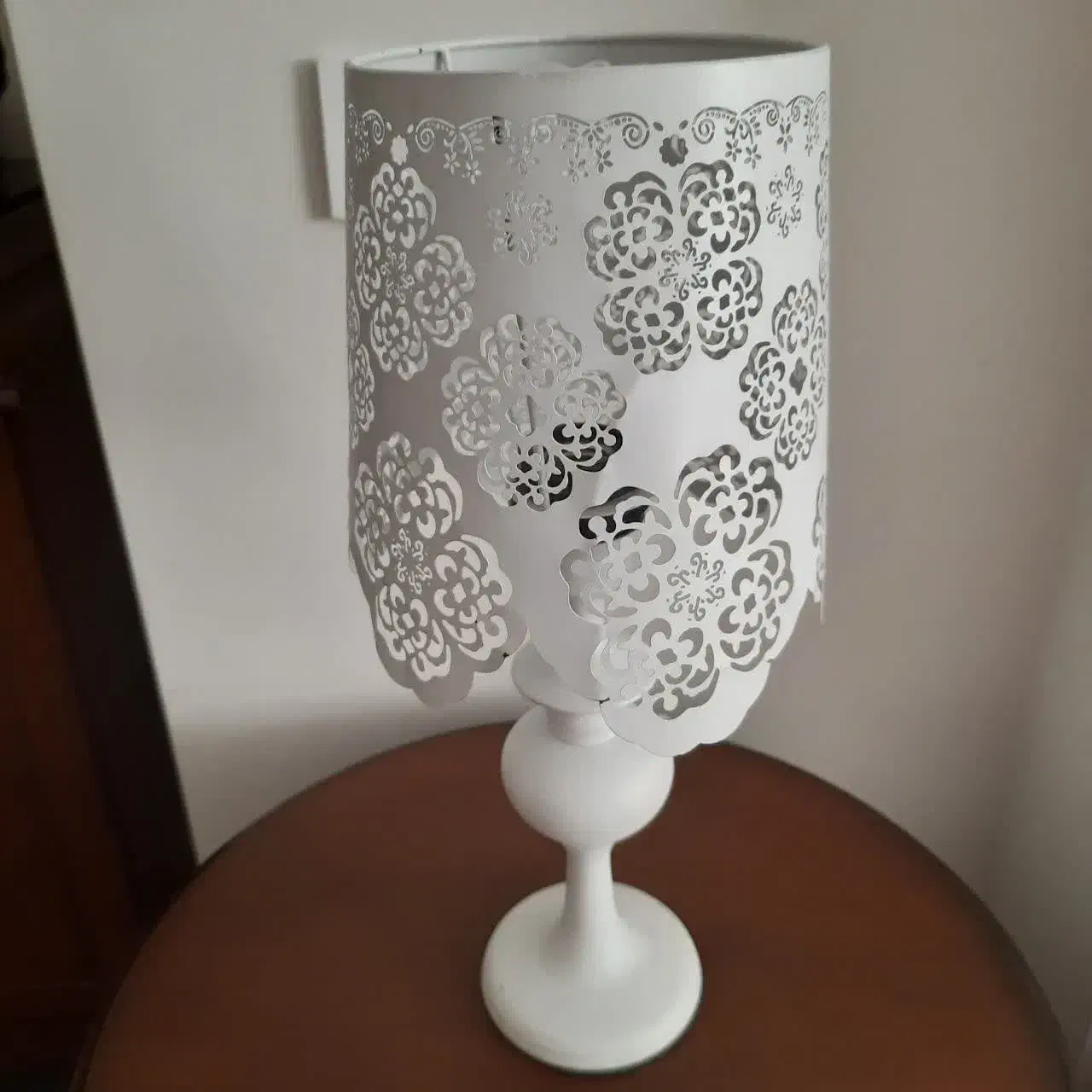 چراغ خواب|چراغ خواب و آباژور|مشهد, پایگاه شکاری|دیوار