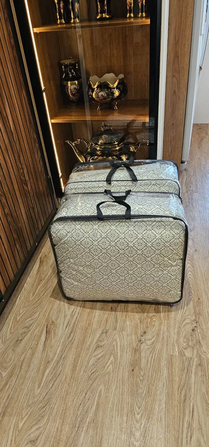 لحاف وکاور  دوعدد  عرض تخت 120 سانتی نوواکبند|رختخواب، بالش، پتو|تهران, جمهوری|دیوار