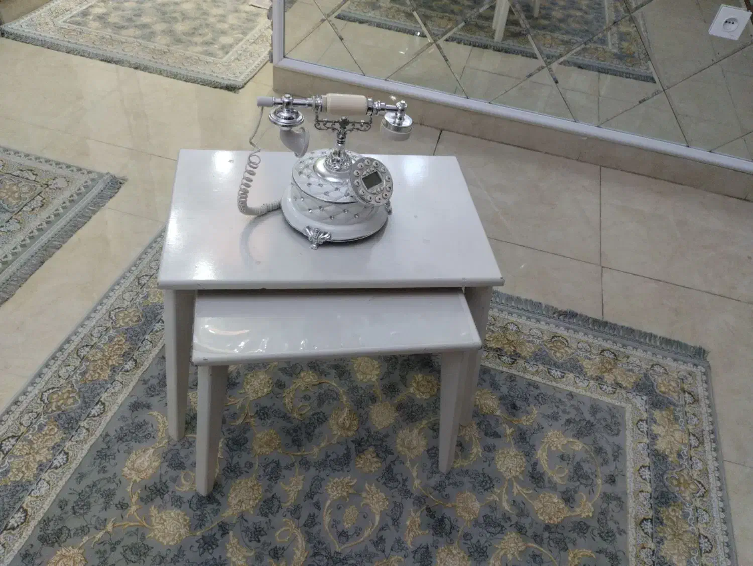 تلفن و عسلی|تلفن رومیزی|اسلام‌شهر, شهرک واوان|دیوار