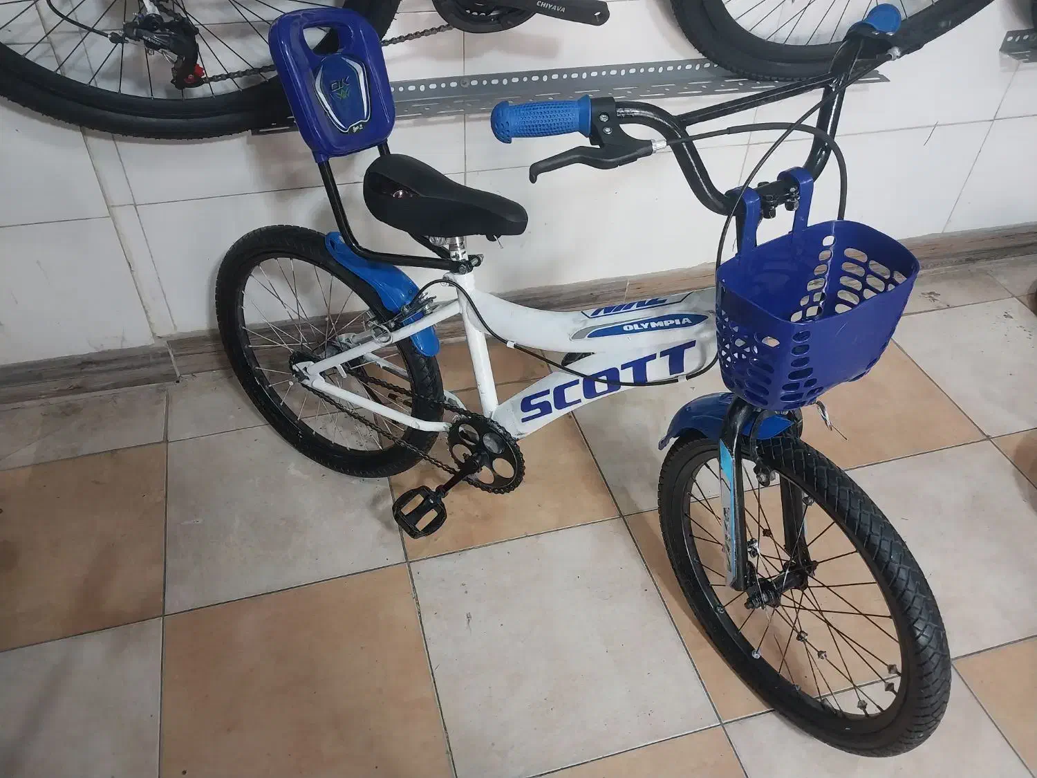 سایز۲۰ کاملاسالم لاستیک ها نو|دوچرخه، اسکیت، اسکوتر|اراک, |دیوار