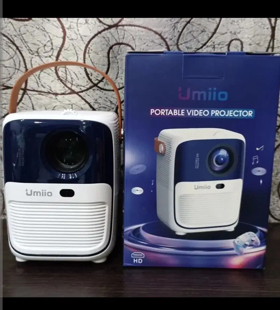 ویدئو پروژکتور یومیو umiio قابل حمل|تلویزیون و پروژکتور|تهران, جنتآباد جنوبی|دیوار