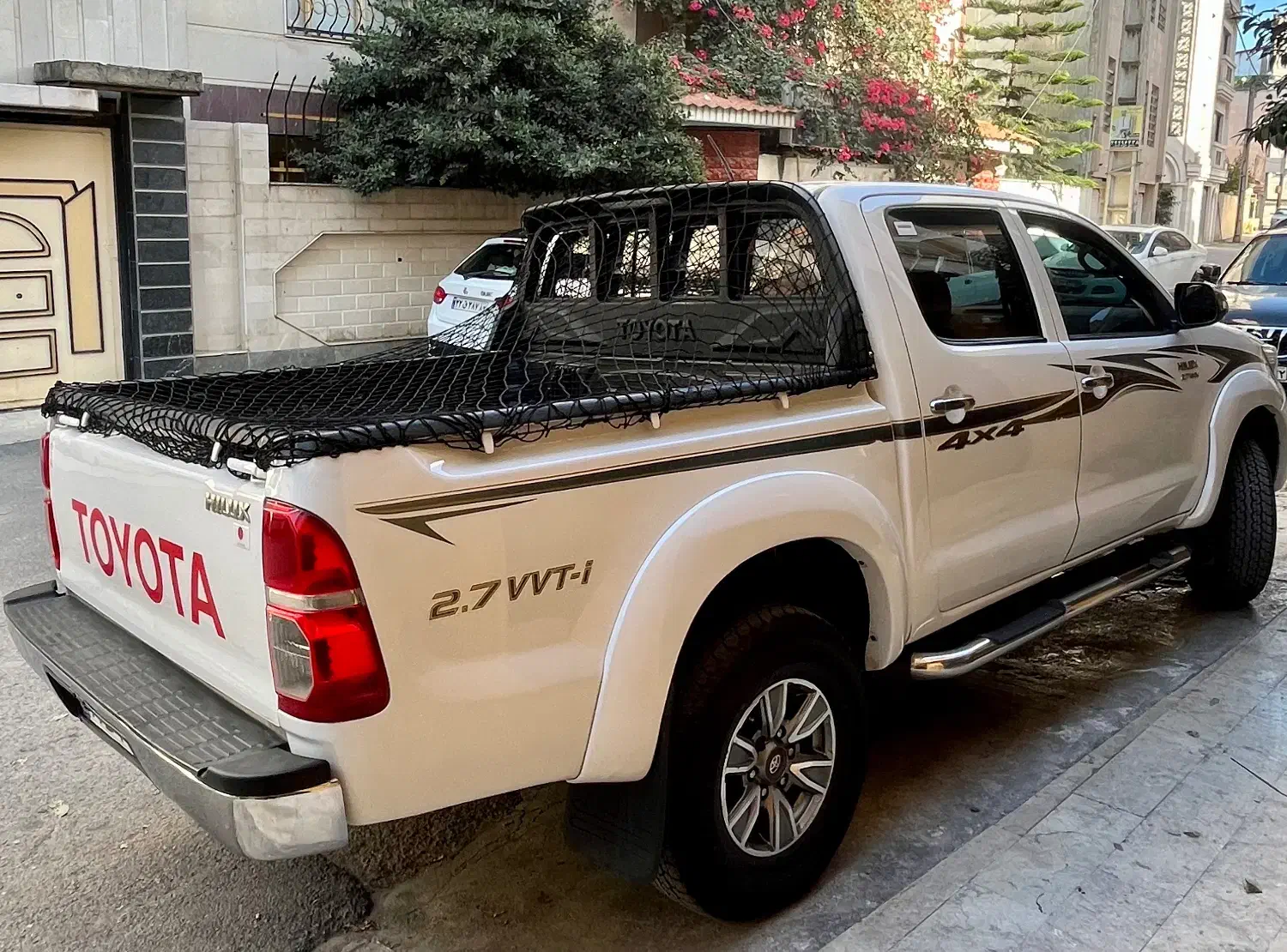 تویوتا هایلوکس ۲۰۱۵ دنده ای دو برگ سند|خودرو سواری و وانت|آمل, |دیوار