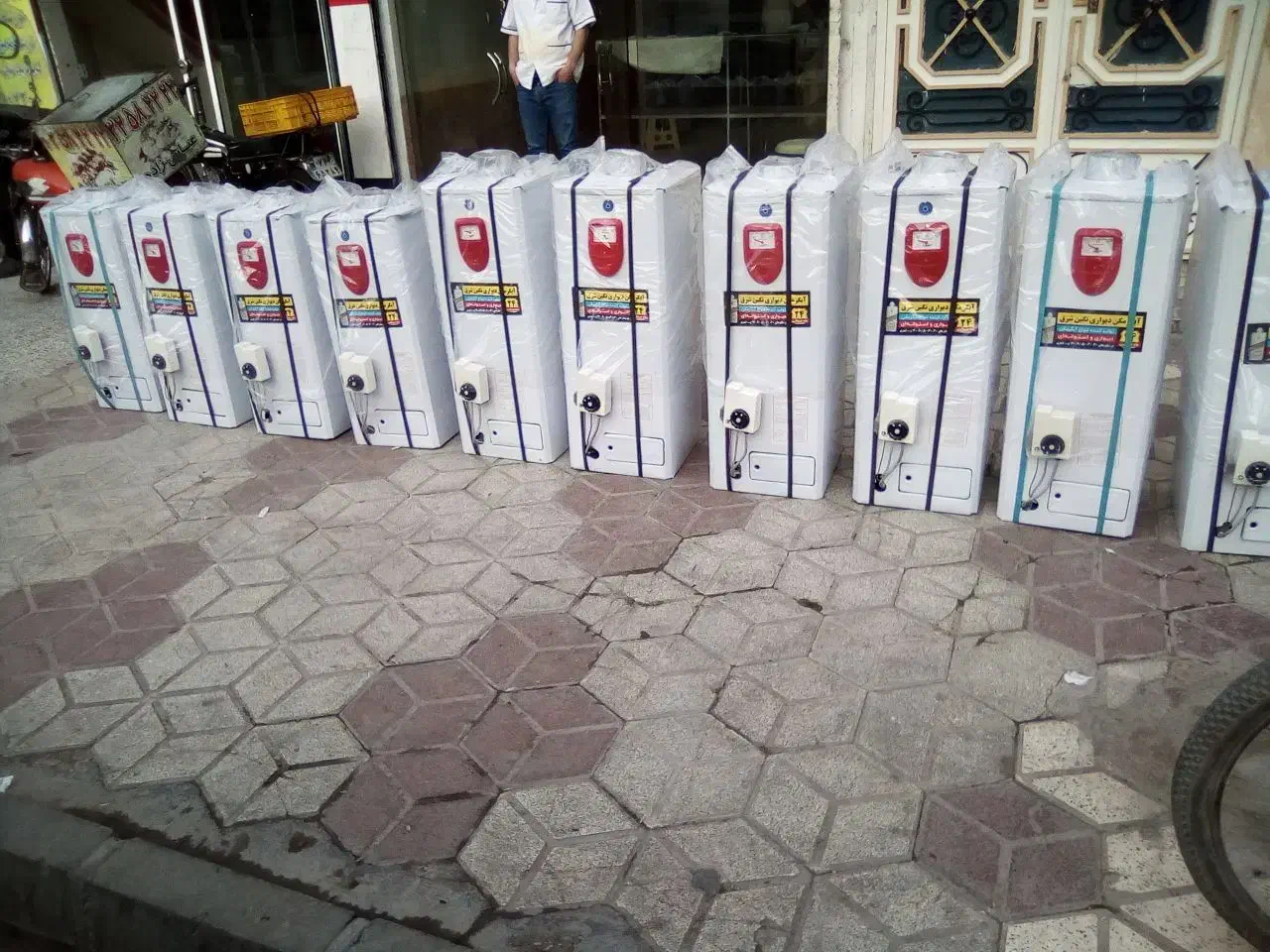 آبگرمکن های دیواری 3500|آبگرمکن، پکیج، شوفاژ|مشهد, نوید|دیوار