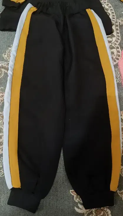 ست ....|لباس|قم, نیروگاه|دیوار