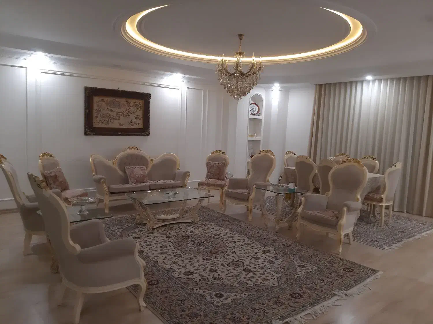 سرویس مبل کلاسیک شناسنامه دار به همراه ناهارخوری|مبلمان خانگی و میز عسلی|تهران, هفت حوض|دیوار