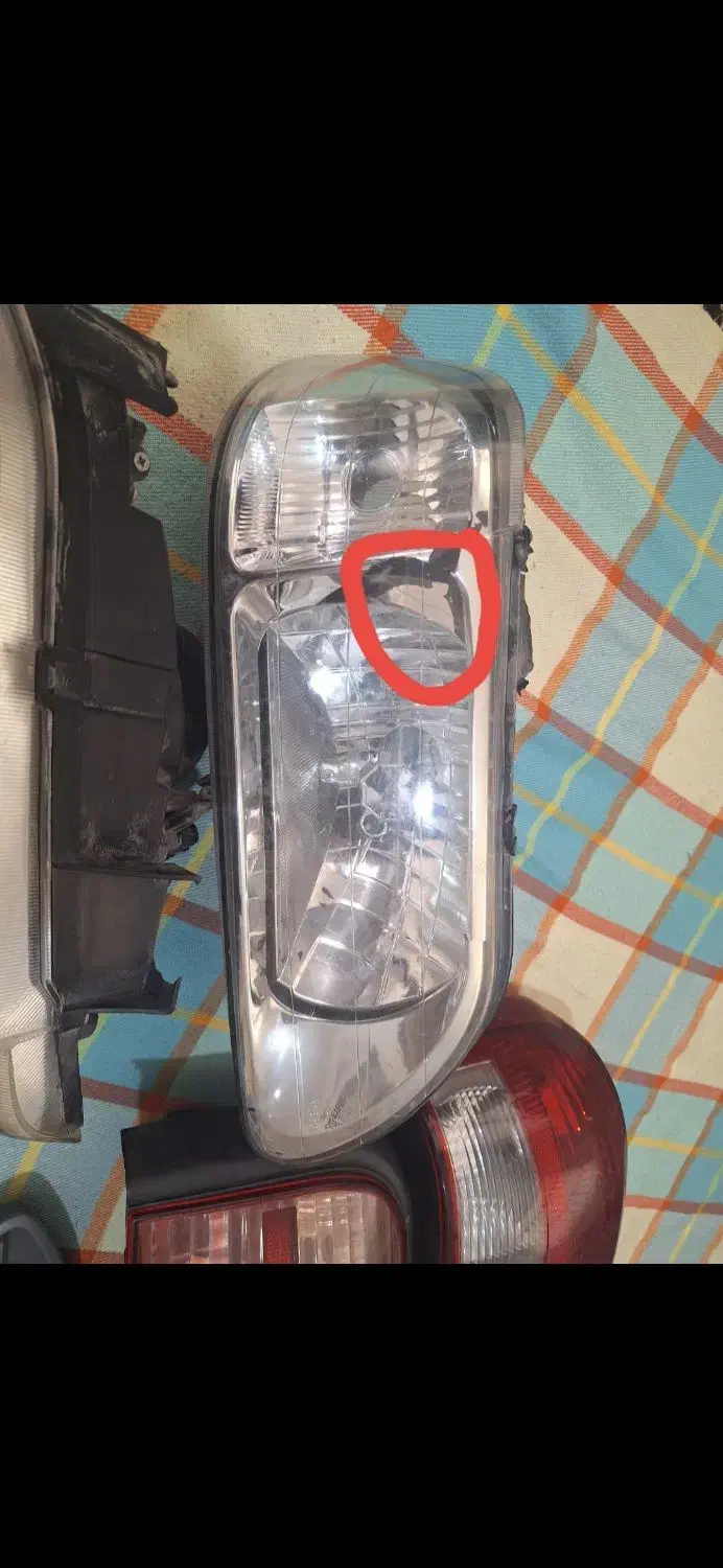 چراغ جلو عقب و کنسول پراید۱۳۱|قطعات یدکی و لوازم جانبی|قم, سراجه (۱۵ خرداد)|دیوار