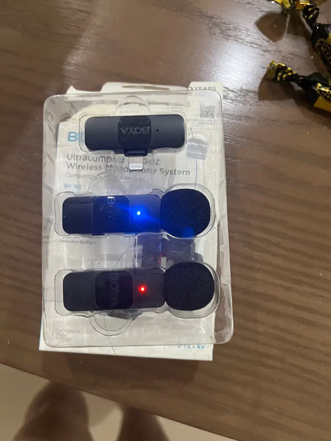 میکروفون یقه ای بی سیم بویا با یک سال گارانتی|لوازم جانبی موبایل و تبلت|کرج, مصباح|دیوار