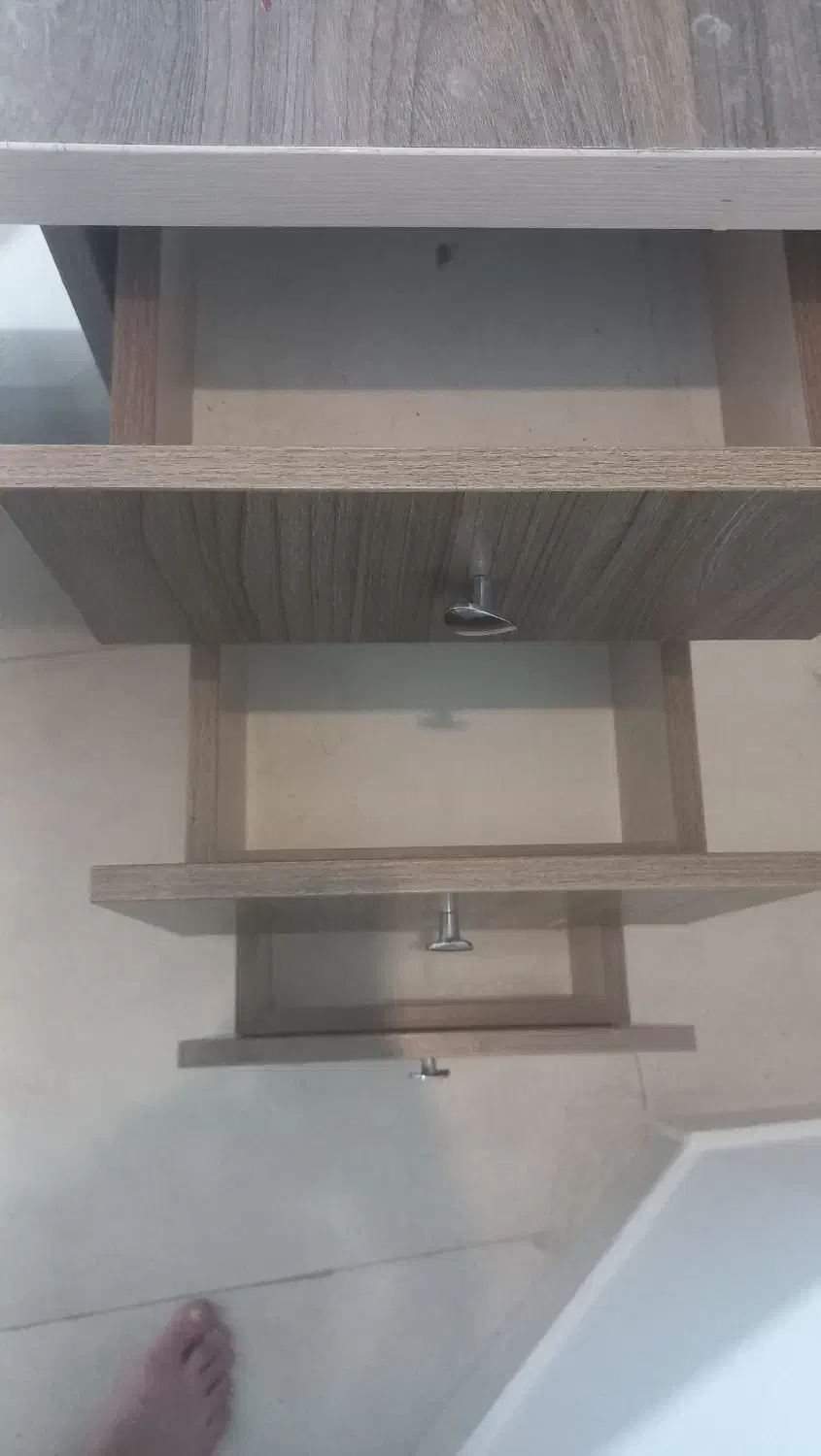 میز تحریر|میز تحریر و کامپیوتر|پردیس, فاز ۱|دیوار