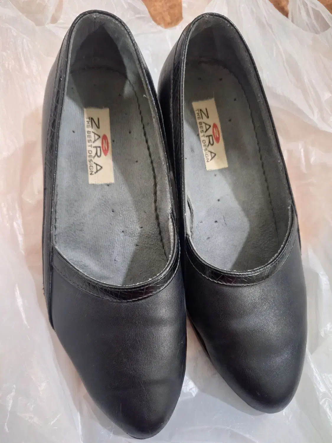 کفش چرم|کیف، کفش، کمربند|باوله, |دیوار