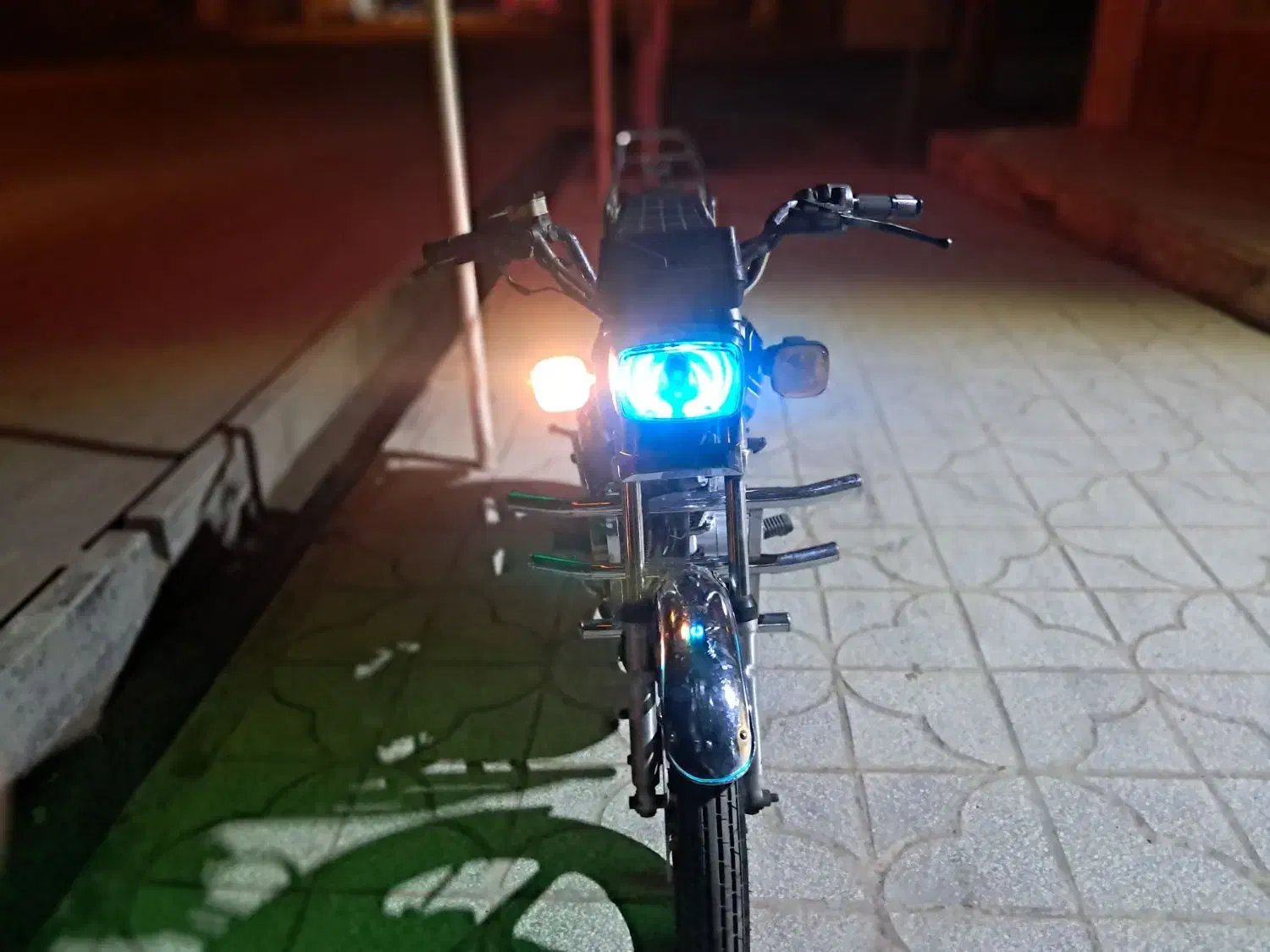 فروشی|موتورسیکلت|گناباد, |دیوار