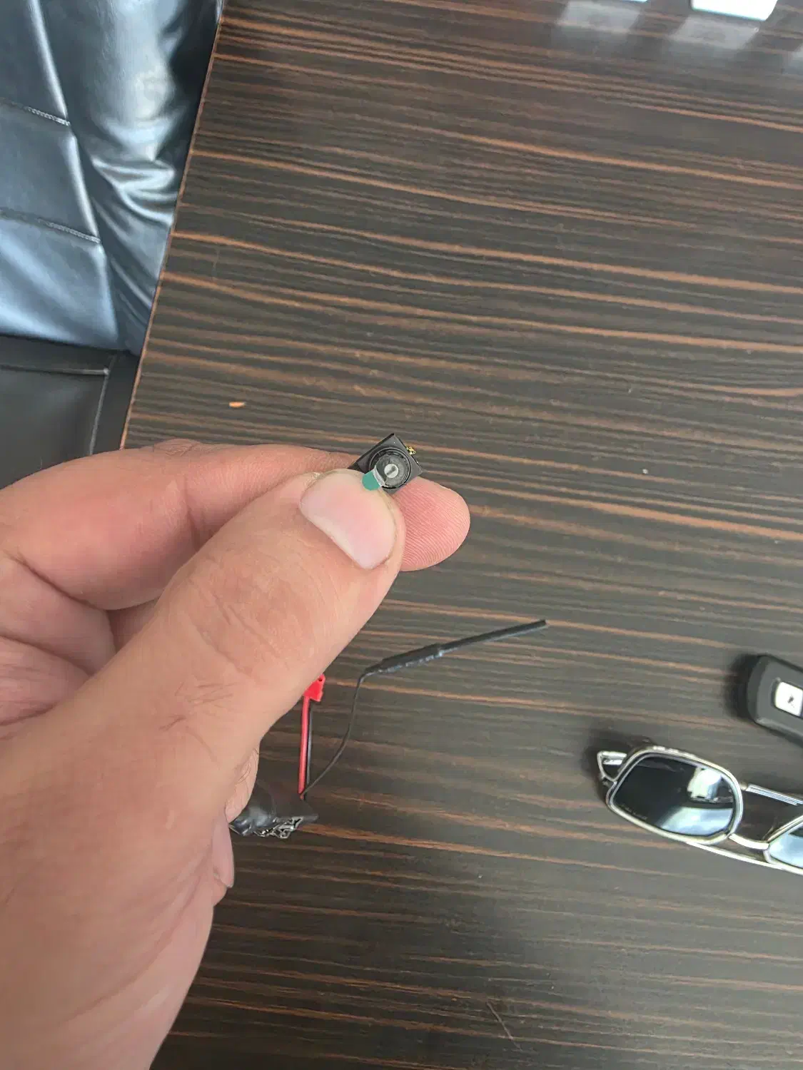 پیدا کردن ردیاب داخل خودرو|خدمات پیشه و مهارت|مشهد, چهارچشمه|دیوار