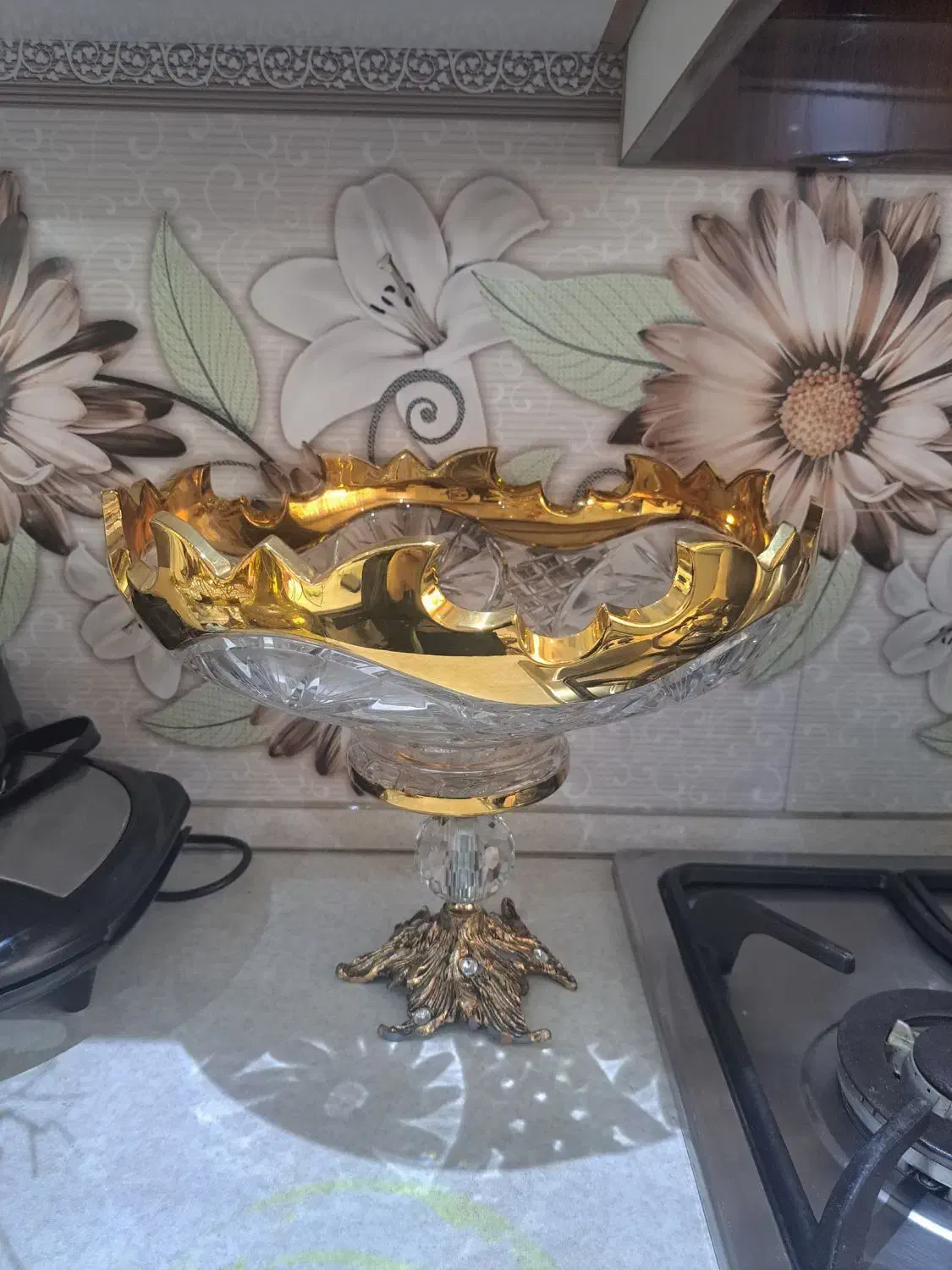 سرویس کریستال خورشیدی لب طلا|ظروف سرو و پذیرایی|ری, شهادت|دیوار