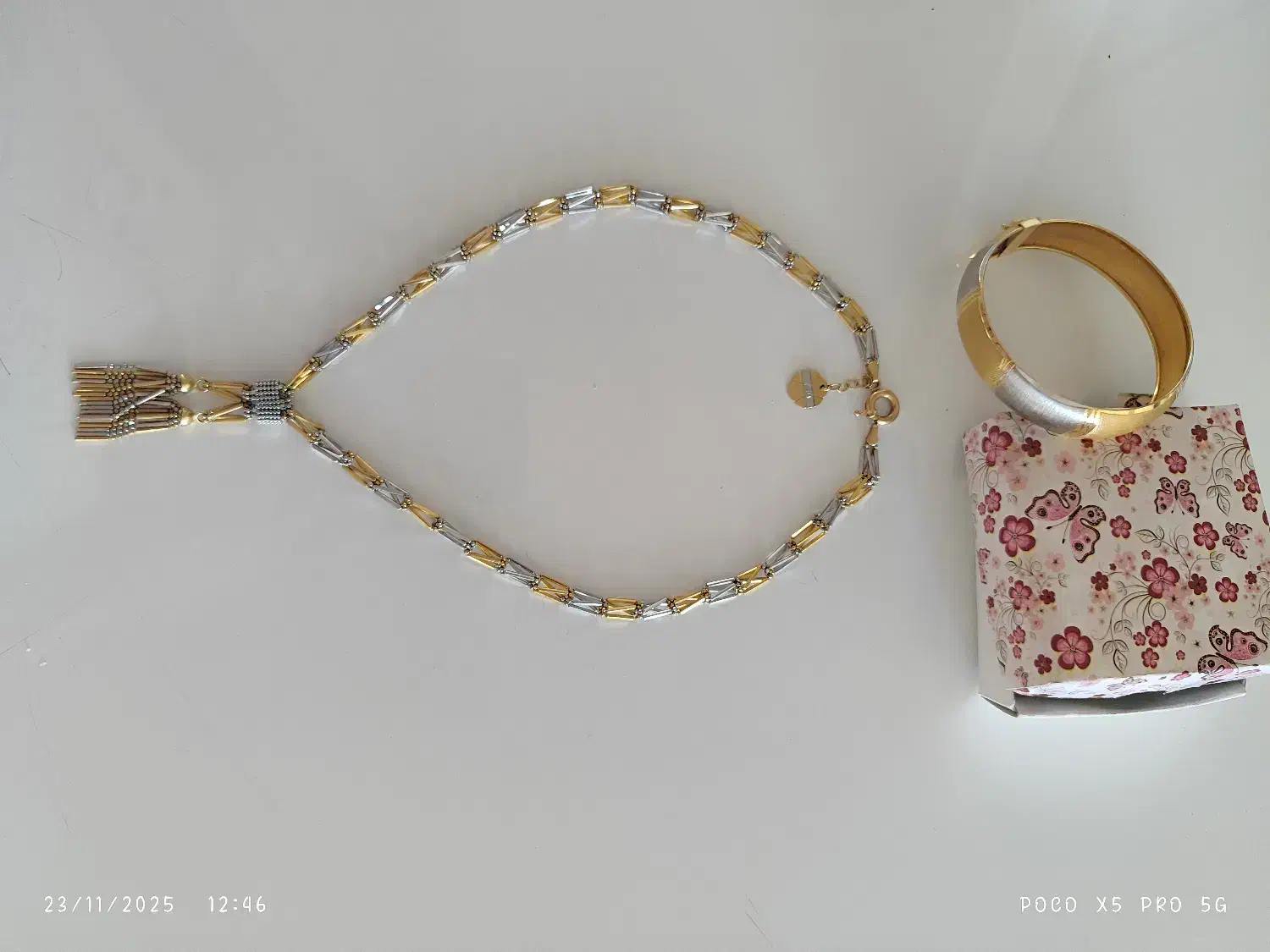 طلا|جواهرات|شیروان (خراسان), |دیوار