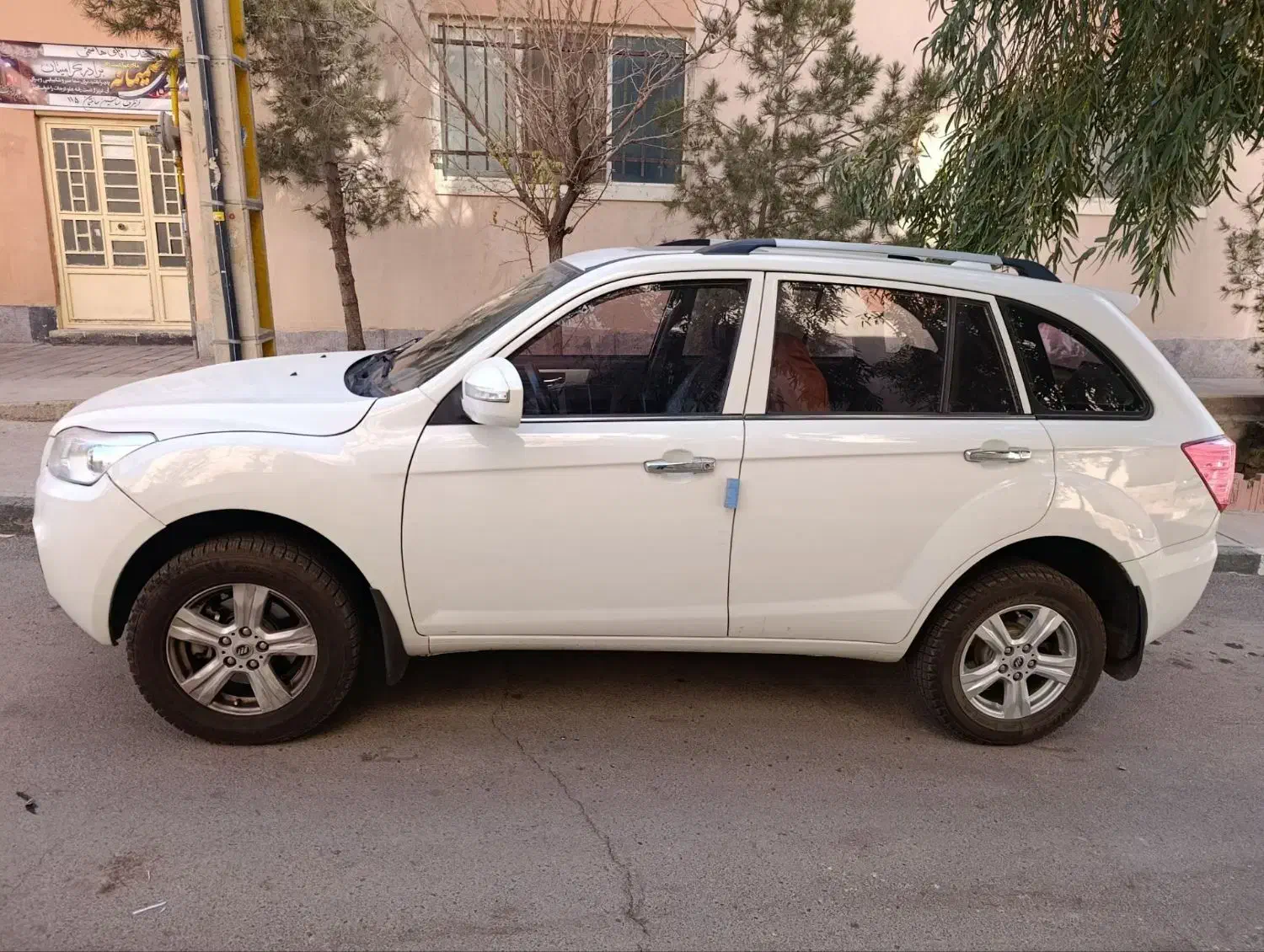 خودرو|خودرو سواری و وانت|پرند, فاز ۶|دیوار