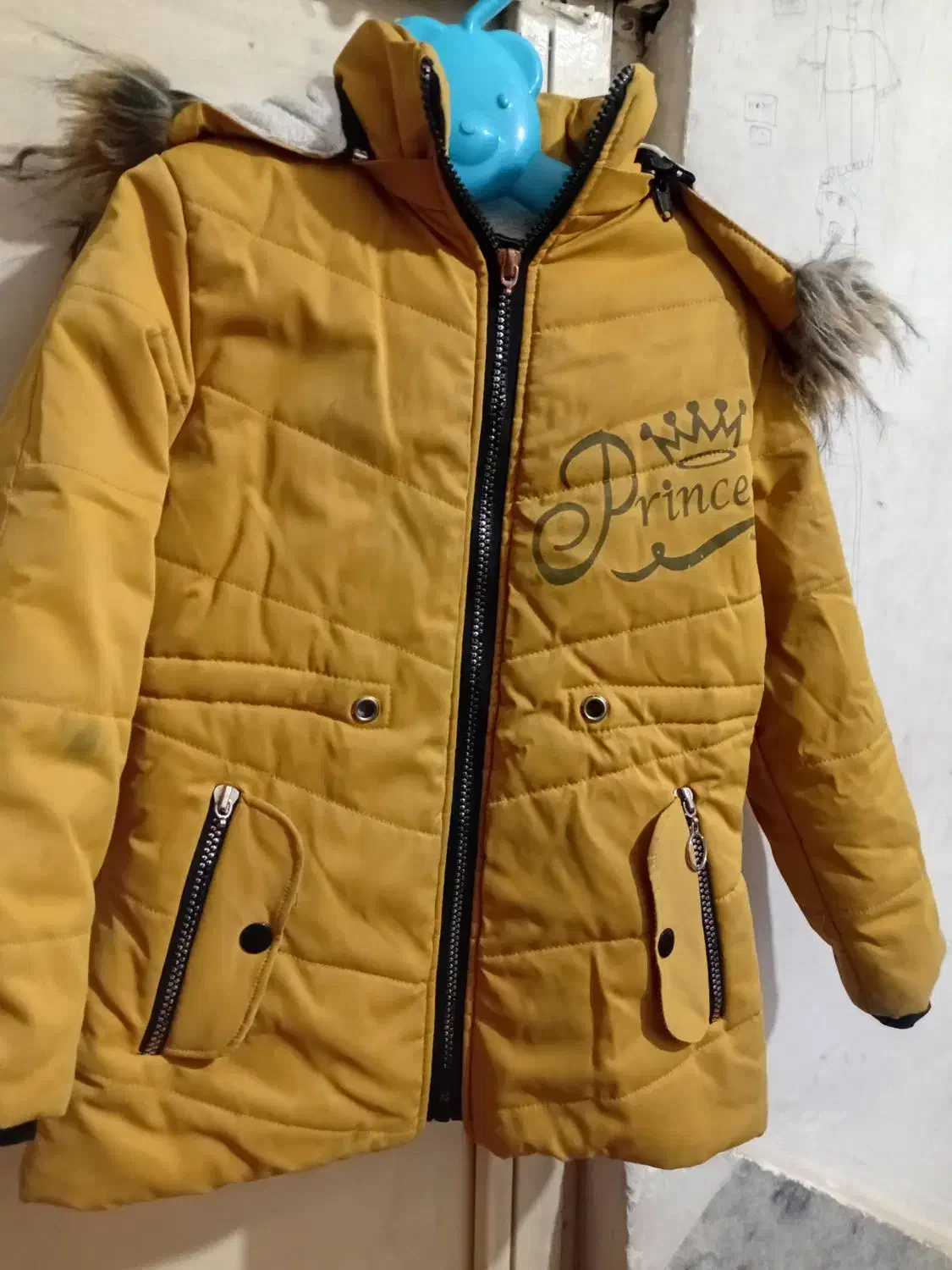 کاپشن دخترانه|کفش و لباس بچه|بروجرد, |دیوار