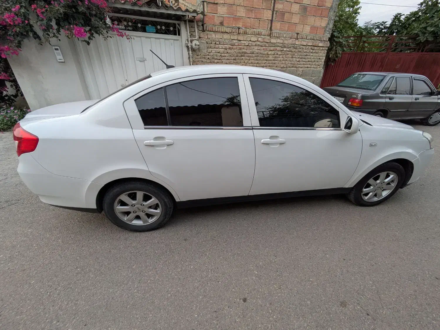 ام وی ام 550|خودرو سواری و وانت|ساری, |دیوار