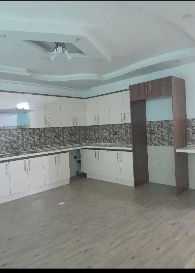 آپارتمان۱۳۸متری در۲۲آبان|اجارهٔ آپارتمان|لاهیجان, انقلاب|دیوار