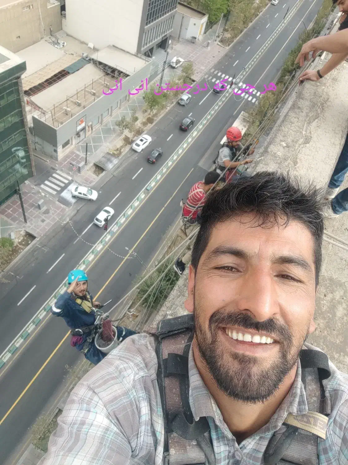 پیچ ورولپلاک بدون نیازبه به داربست|خدمات پیشه و مهارت|بروجرد, |دیوار