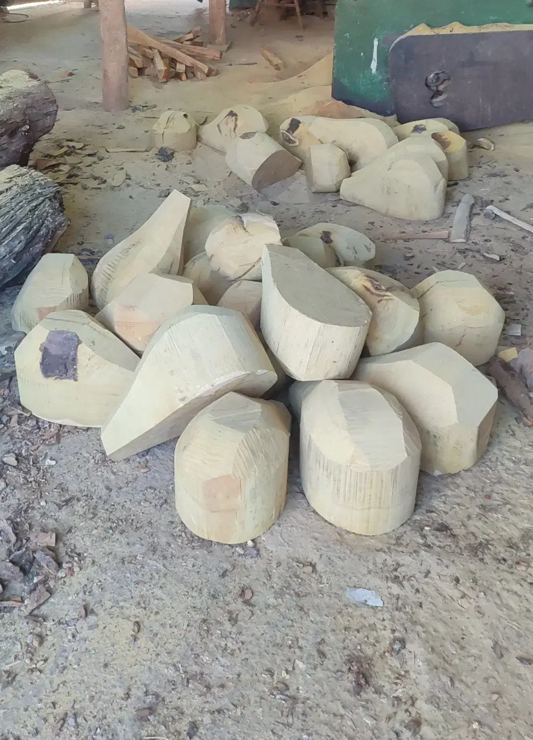 ۱۷عدد کاسه بزرگ و دسته دوتار فروشی|سازهای سنتی|شیروان (خراسان), |دیوار