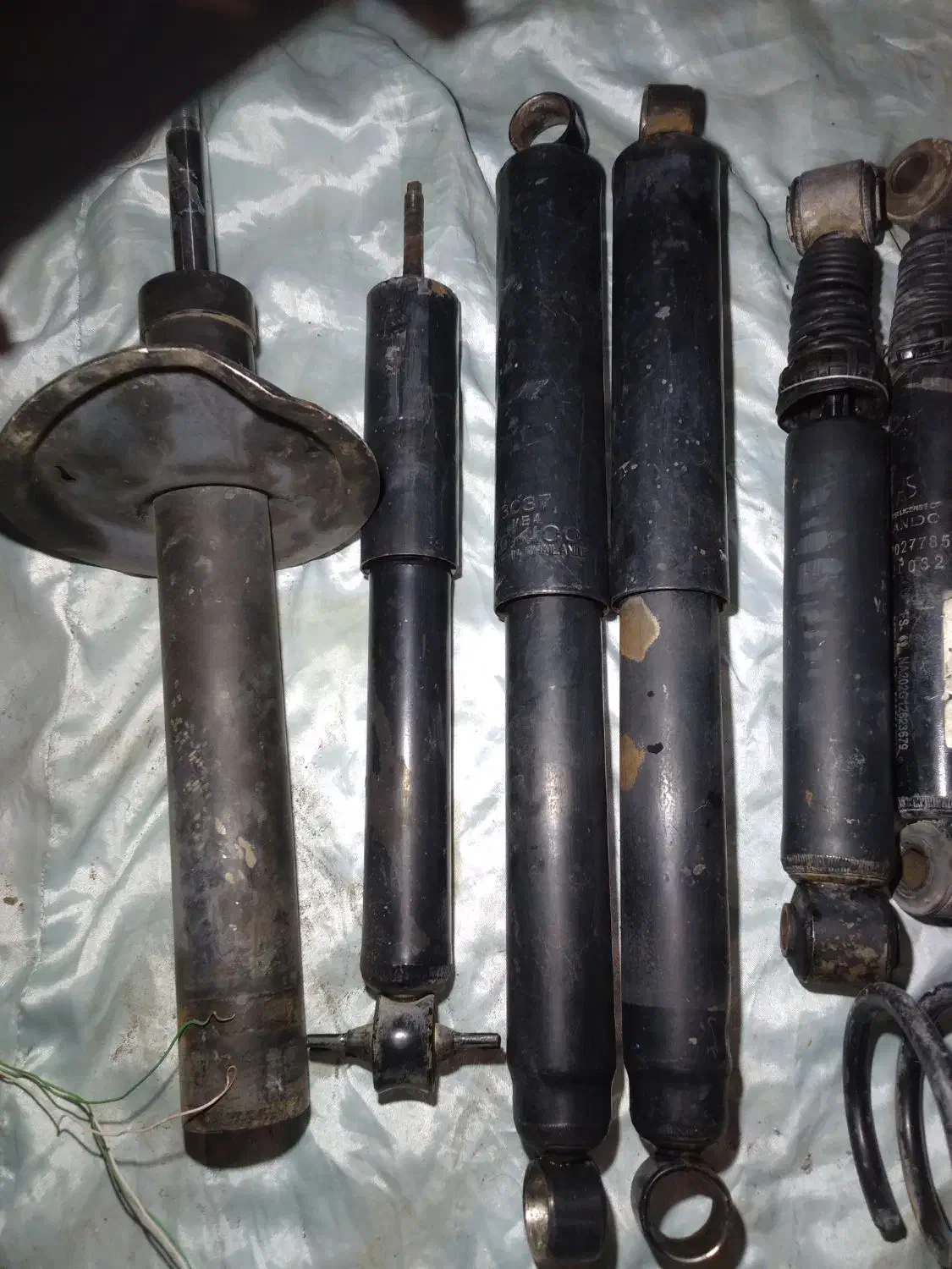 انواع کمک عقب وجلو تویوتا وپژو ورینگ زانتیا|قطعات یدکی و لوازم جانبی|زابل, |دیوار