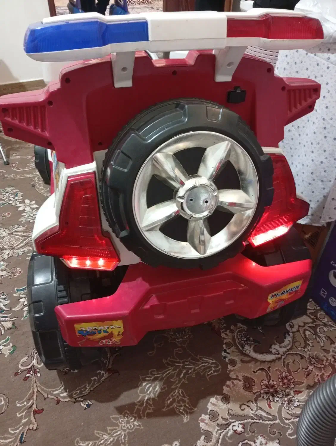 ماشین شارژی سالم|اسباببازی بچه|تربت جام, بوستان وحدت|دیوار