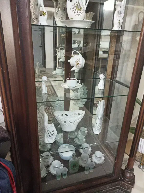 ویترین شیشه ای|بوفه، ویترین، کنسول|بروجن, |دیوار