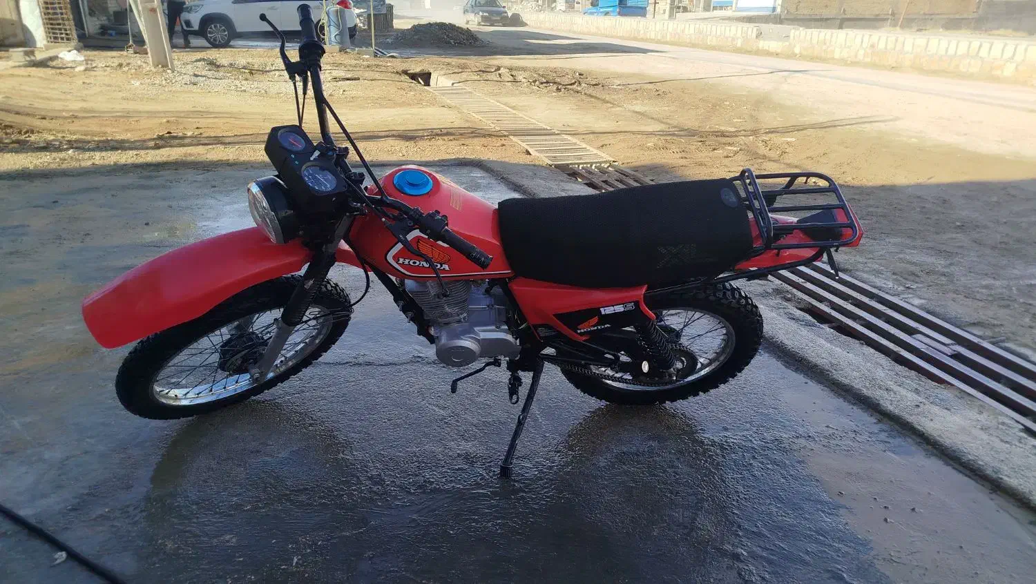 تریل|موتورسیکلت|کامفیروز, |دیوار