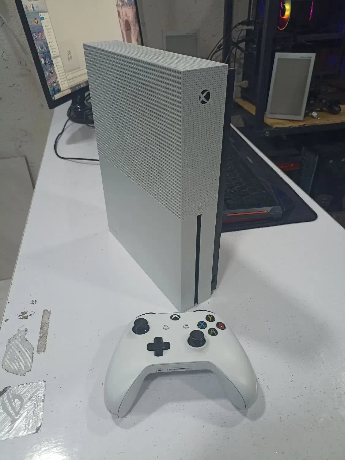 xbox one s|کنسول، بازی ویدئویی و آنلاین|شیراز, ارم|دیوار
