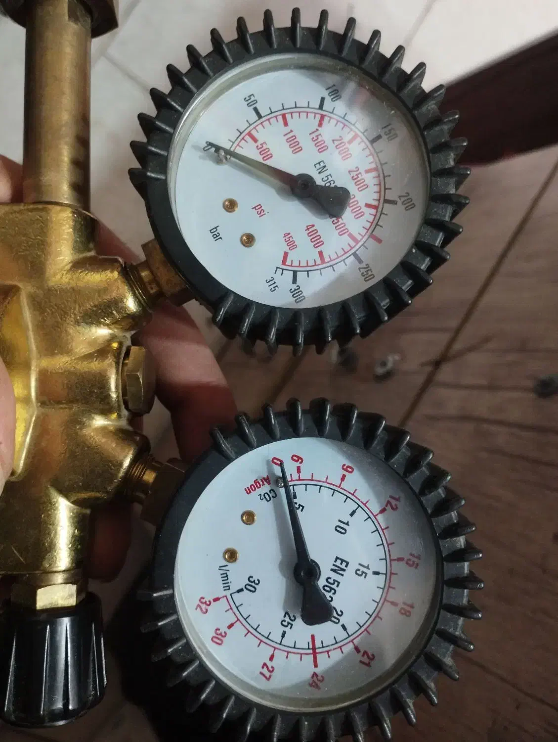 مانومتر co2|ابزارآلات|مشهد, گلبرگ|دیوار