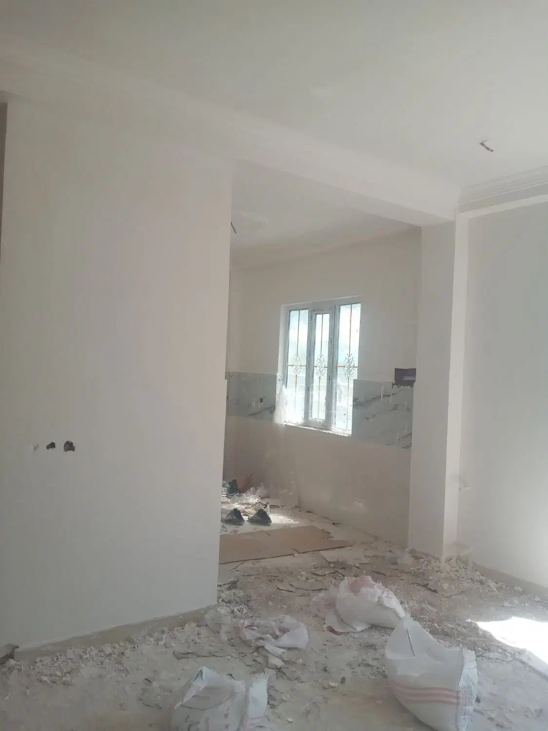 گچکاری گچخاک سفیدخورده کاری ابزارزنی کلی وجزعی|خدمات پیشه و مهارت|رشت, جماران|دیوار