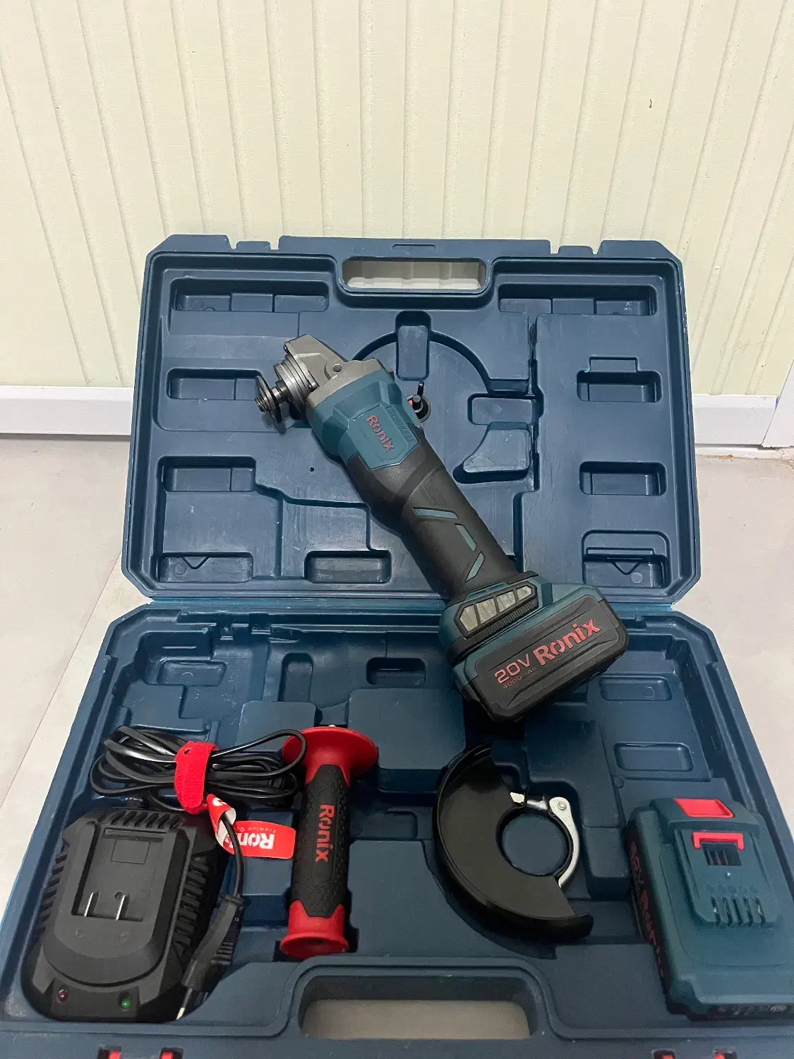 فرز شارژی رونیکس ۲۰ ولت در حد نو و سالم|ابزارآلات|خمام, |دیوار