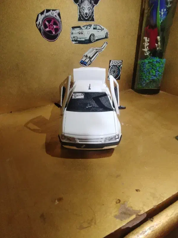 ماکت ۴۰۵مای توی|اسباب‌‌بازی|داراب, |دیوار