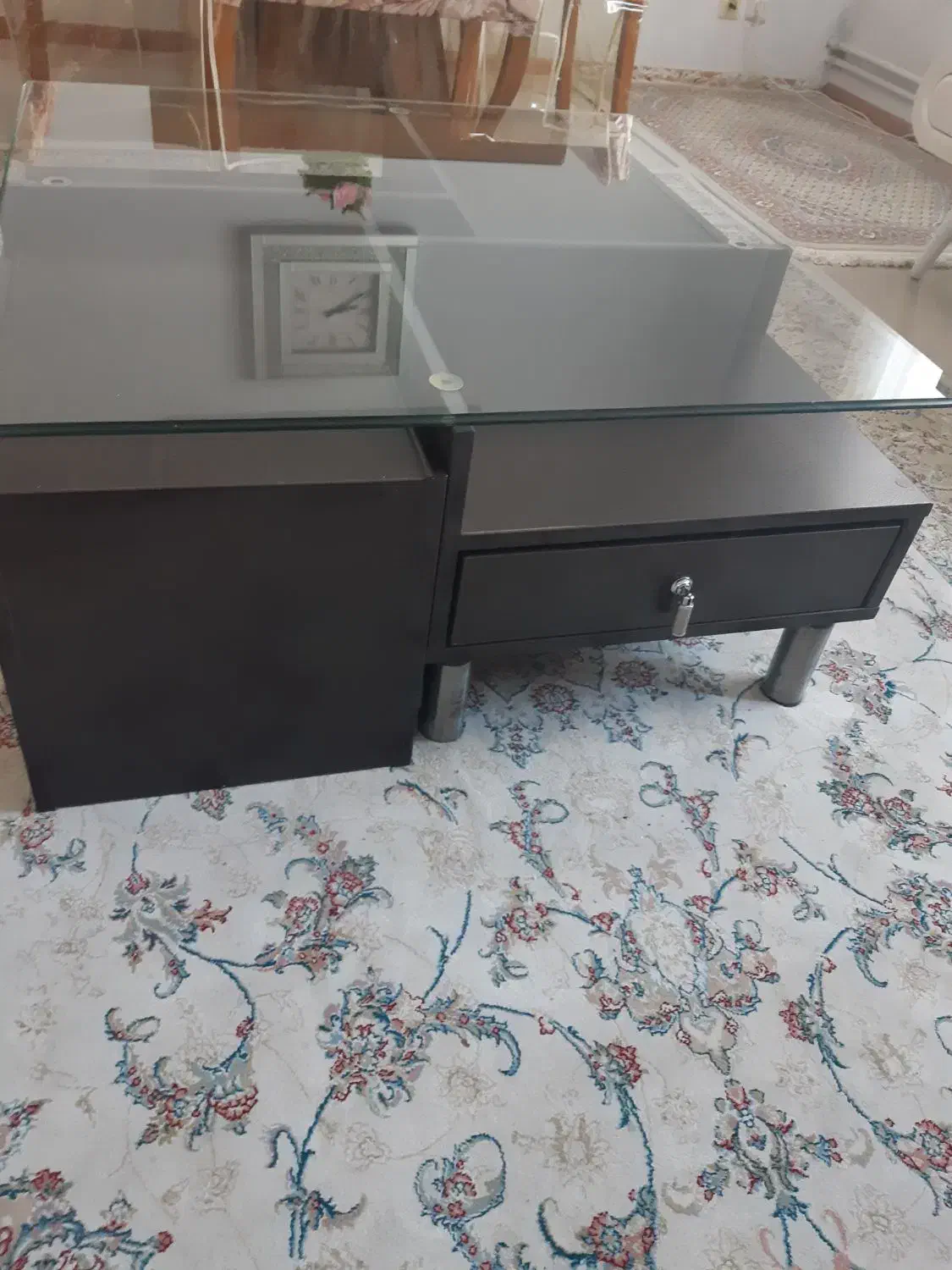 جلو مبلی|مبلمان خانگی و میز عسلی|اندیشه, اندیشه فاز ۳|دیوار